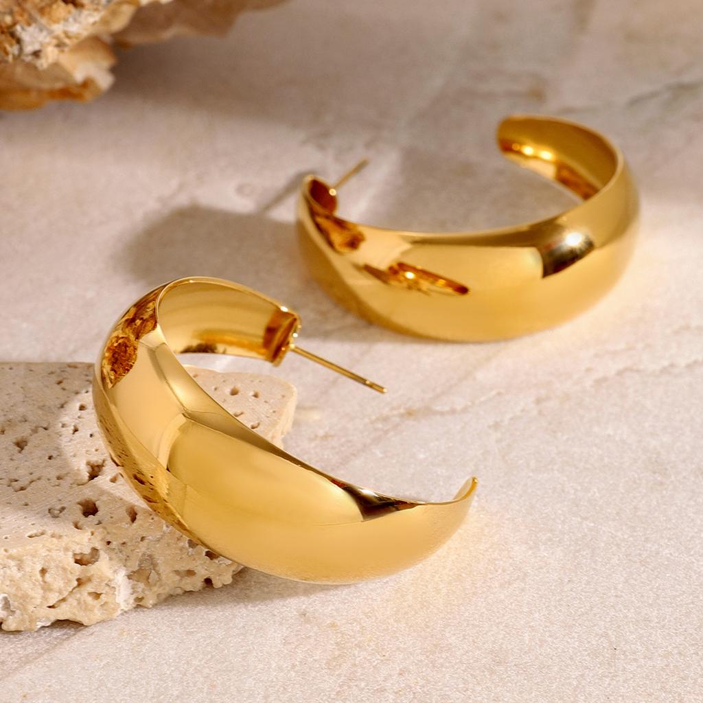 Fashion Jewelry Foe Women Summer New Earrings Trendy Wide Edge Bright Surface Metal C-Shaped Gold Earrings