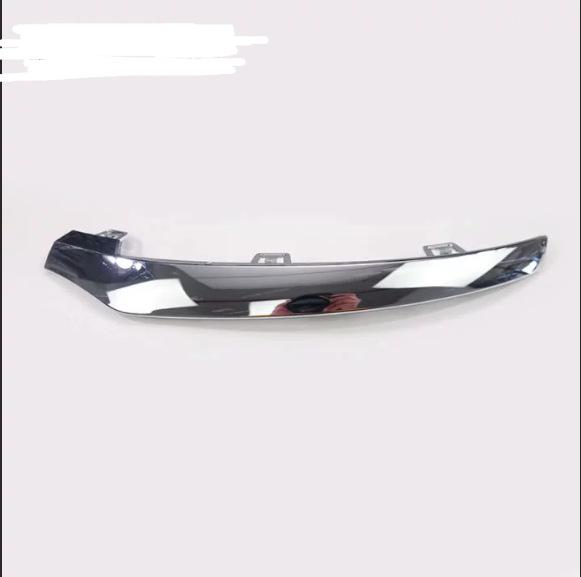 Front Bumper Bright Strip for Mercedes-Benz W253 GLC260