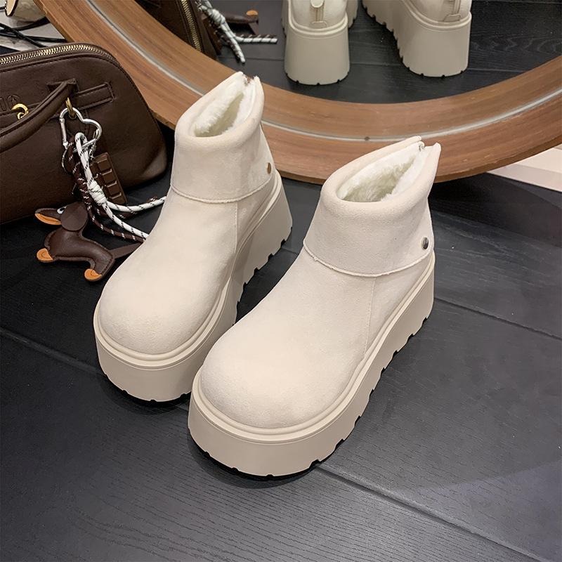 Women's Thick-soled Winter Lightweight Warm One-step Padded Snow Boots Non-slip Wear-resistant Casual Sneakers Cotton Boots Sneakers