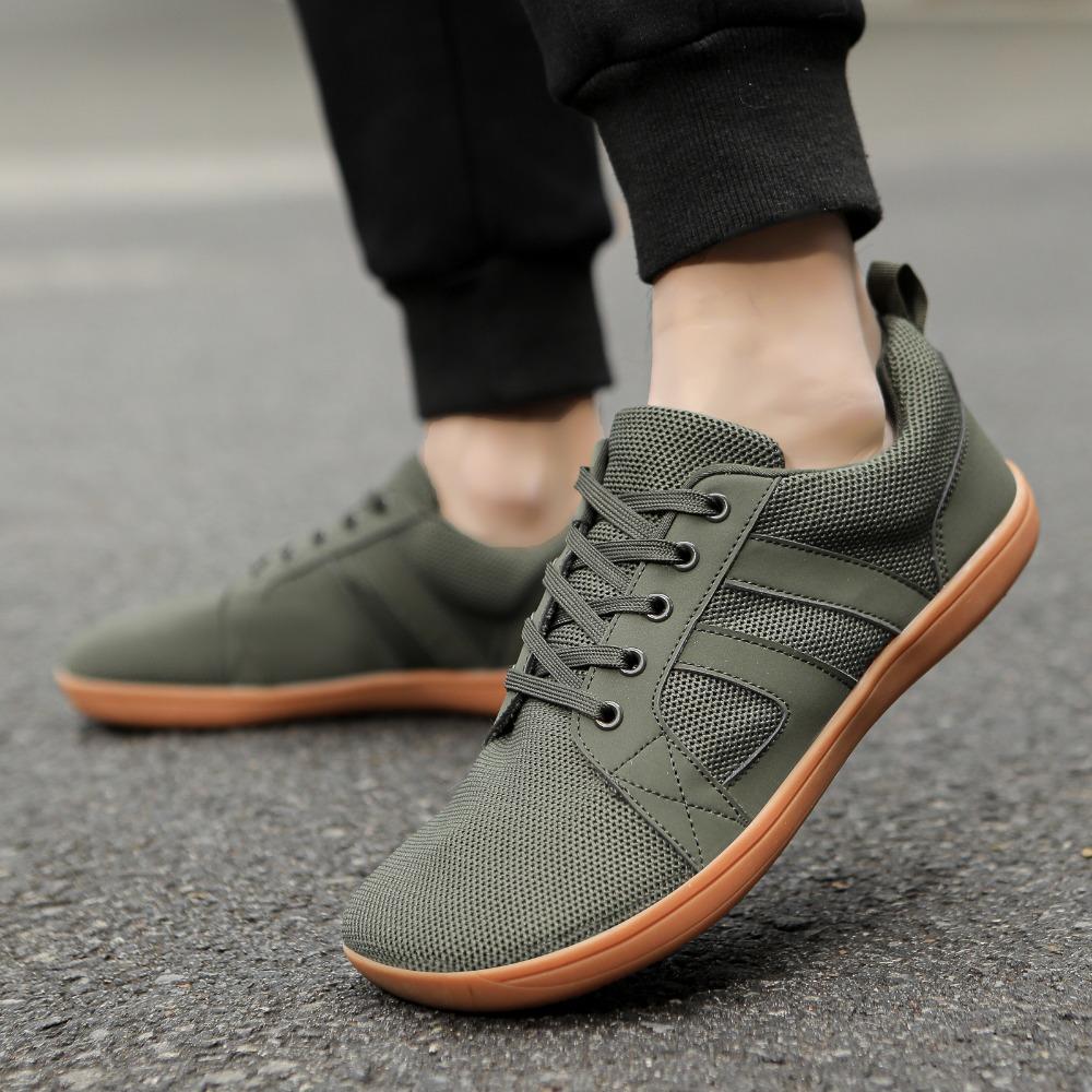 Fashion Women's Casual Sports Shoes Outdoor Camping Sports Shoes Men Women's Couple Hiking Shoes Extra Large Flat Bottom Sneakers Women
