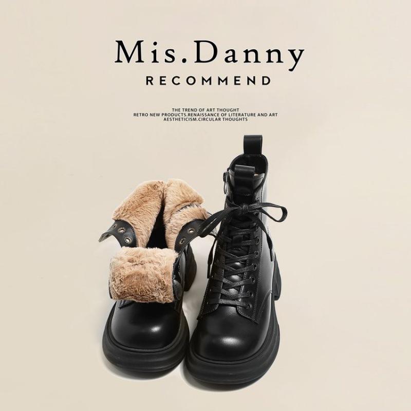 Martin boots women's 2025 new British style retro boots women's spring and autumn single boots thick-soled lace-up versatile snow short boots