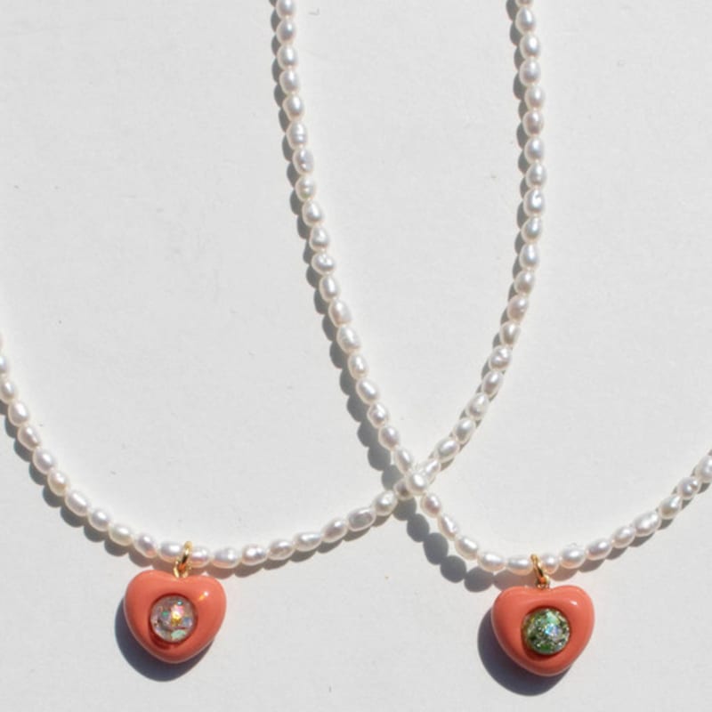 

luvinball Heart Snowball Pearl Necklace Red White