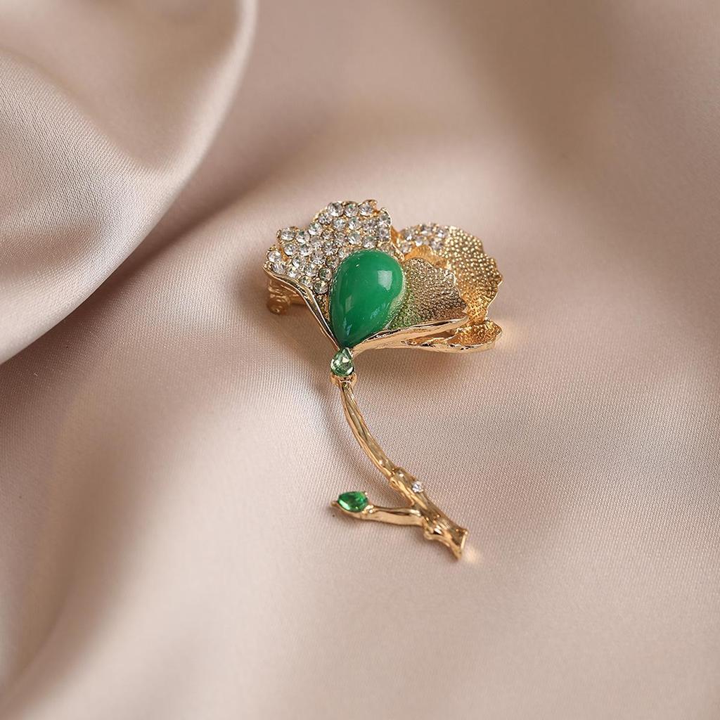 2026 High-End Butterfly Brooch: Elegant Summer Accessory for Shirts and Suits
