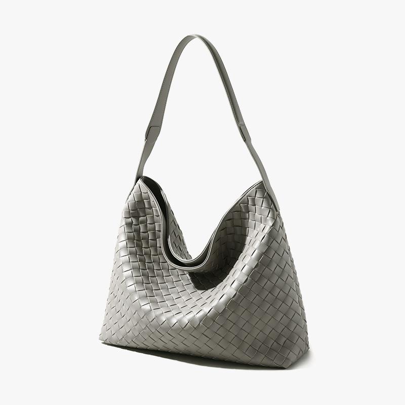 

Сумка подмышку осень и зима новая ручная плетеная сумка большая вместимость сумка через плечо высококачественная кожа женская сумка модная сумка на плечо