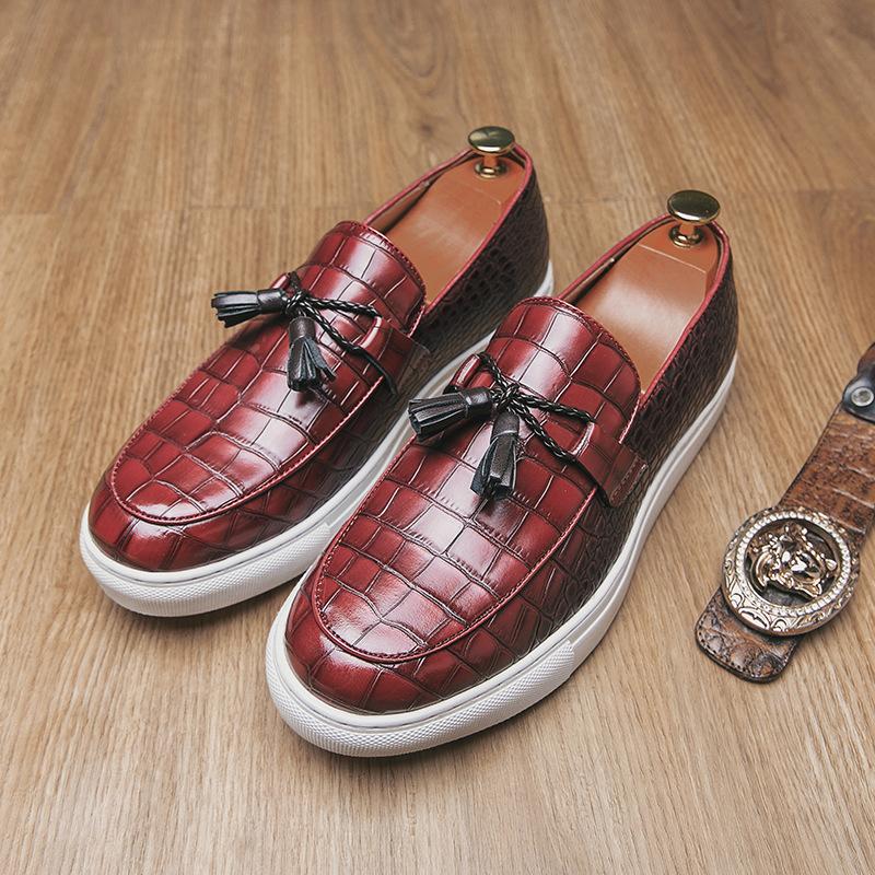 

Fashion men s foot-set fringed board shoes British trend casual flat lazy loafers 38