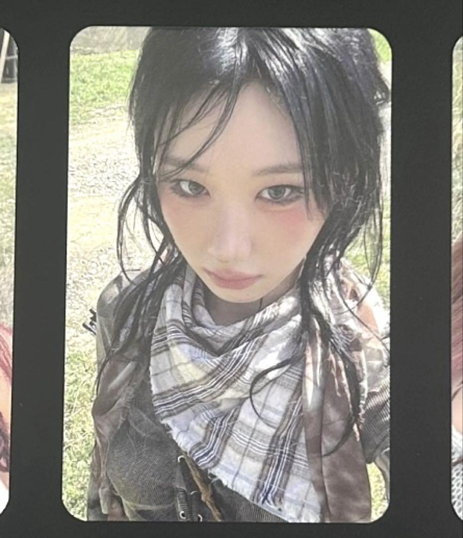 

[USED] ITZY Chaeryeong GWBG musickorea pre-order limited edition trading card