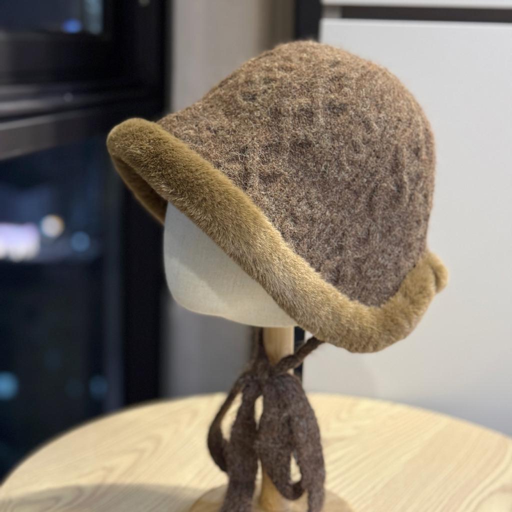 New Autumn and Winter Knitted Strap Fur Edged Basin Hat Foldable Outdoor Warm and Versatile Fisherman Hat for Women with Small Face
