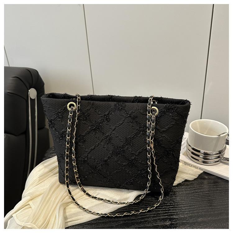 Fashion and Popular Women's Diamond 2025 Summer New Casual Simple Chain Crossbody Shoulder Tote Bag
