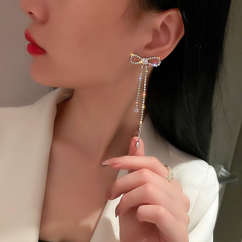 Diamond Bow Tassel Exaggerated Temperament High-End Design Stud Earrings