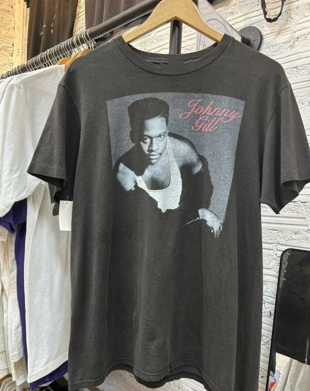 

Tees Johnny Gill Vintage Unisex Cotton TShirt All Size BS553 Unisex T-Shirt XXXXL