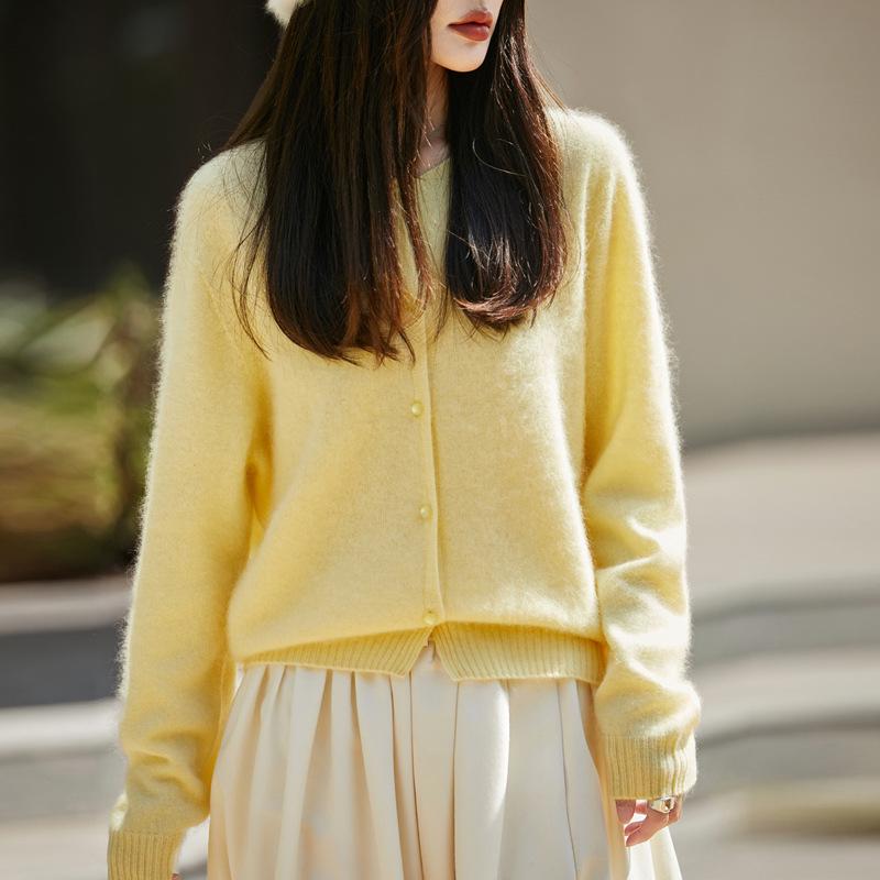 Women's Korean-Style Brushed Wool Cardigan - Round Neck, Chic Knit Outerwear Sweater, New for 2025.