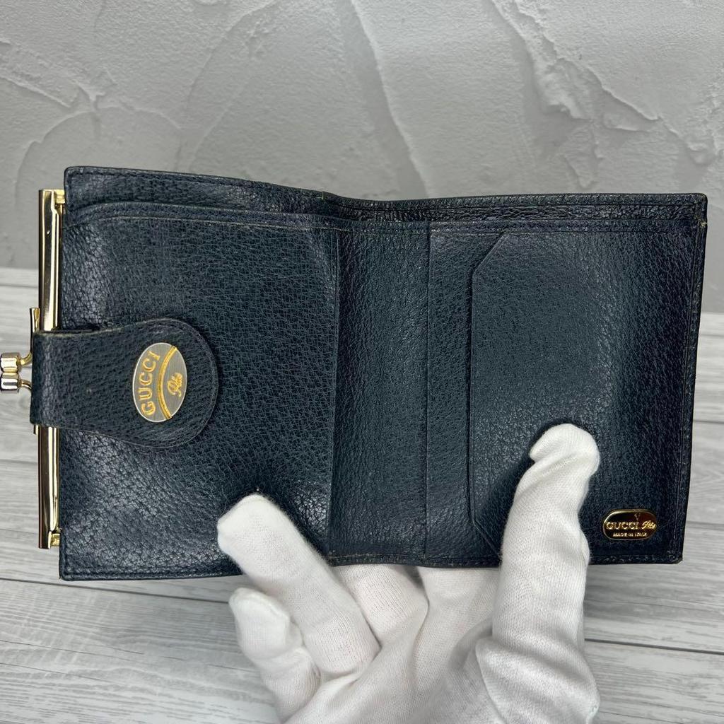 Used GUCCI Excellent Condition Vintage GUCCI Plus Bi-fold Wallet
