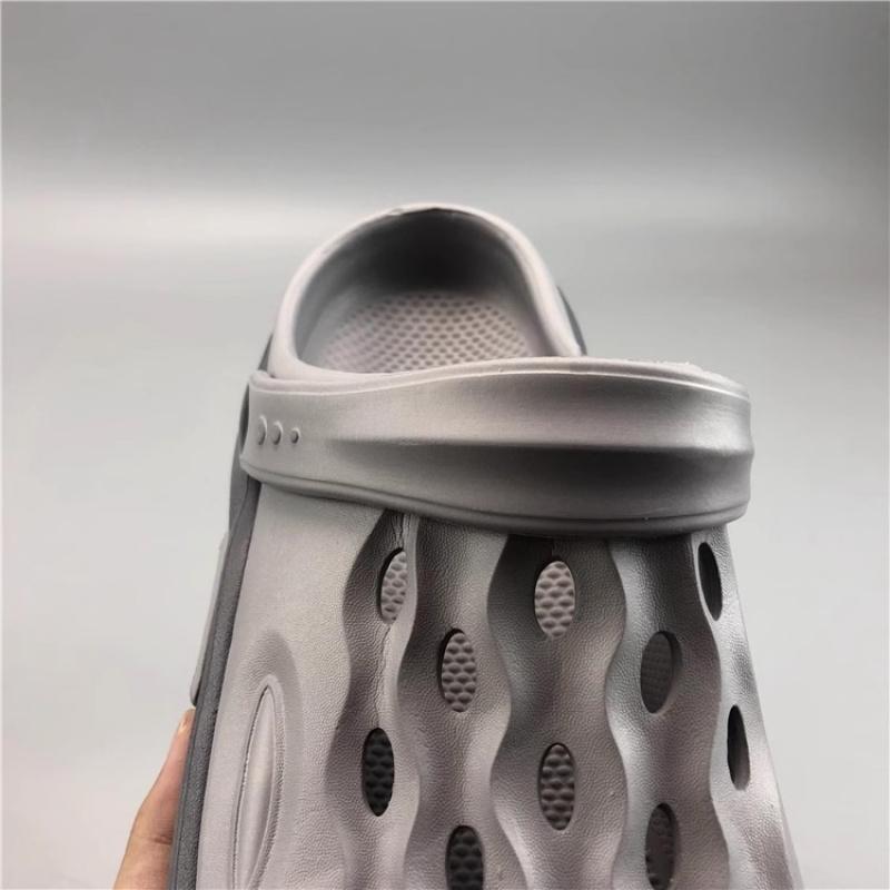 Herren Baotou Zweifarbige Lochschuhe, Trendige Slipper für den Sommer-Außenbereich, Rutschfeste Dicksohlen-Strandsandalen.