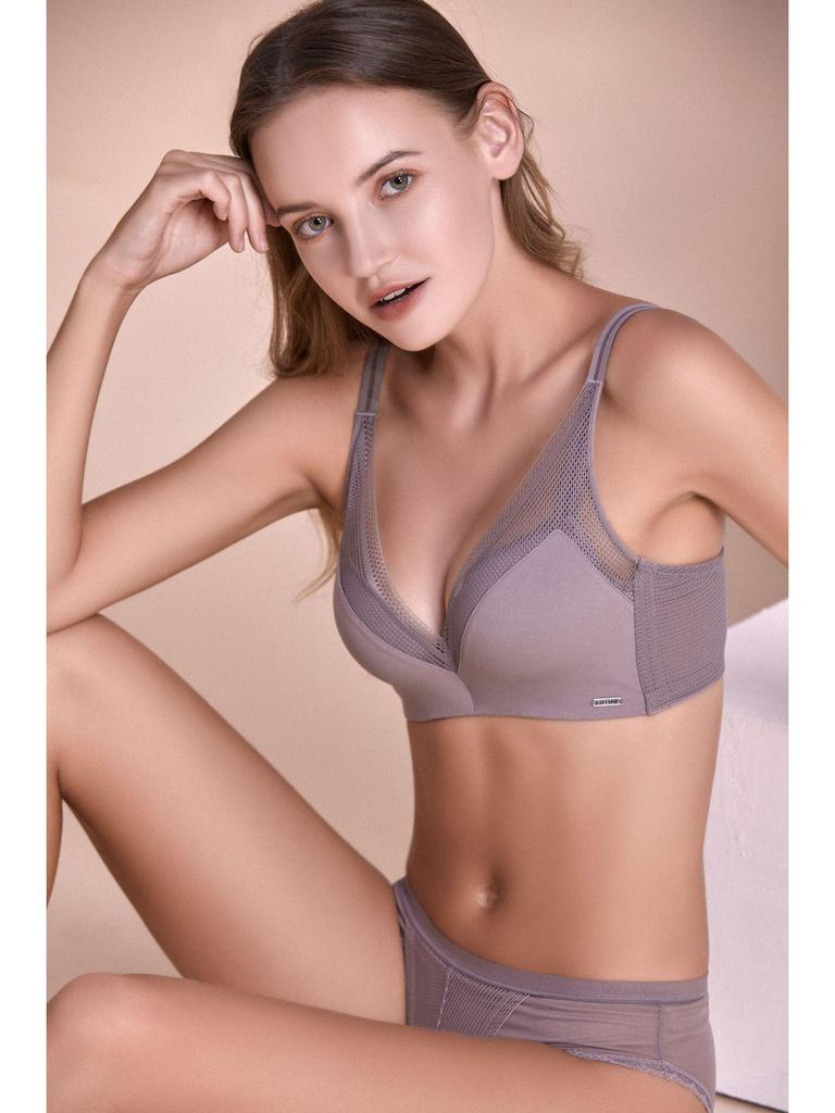 High-End Minimalist Glossy Wire-Free Bra: Comfortable, Breathable, Small Bust, Thin Cup Women's Underwear.