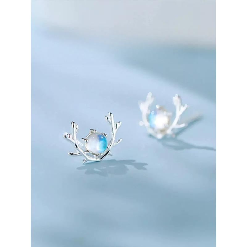 Yilu Has Your Stud Earrings, Women's Ins Niche Design, Moonstone, New Earrings, Trendy Temperament