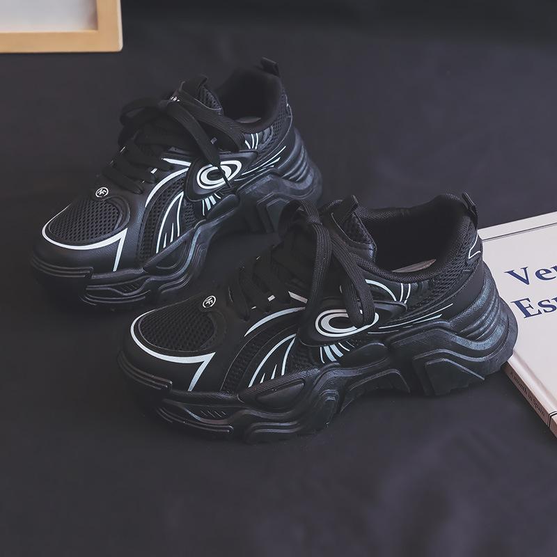 

Осень-весна, новые кроссовки в гонконгском стиле для пап, женские модные кроссовки с толстой подошвой, дышащие, подходящие друг другу, сетчатые, повседневные кроссовки 40 чёрный