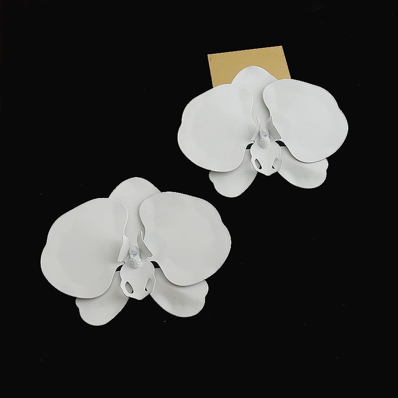 

ZR Female Fashion Exaggerated Metal Eardrop Necklace Flowers White Earrings