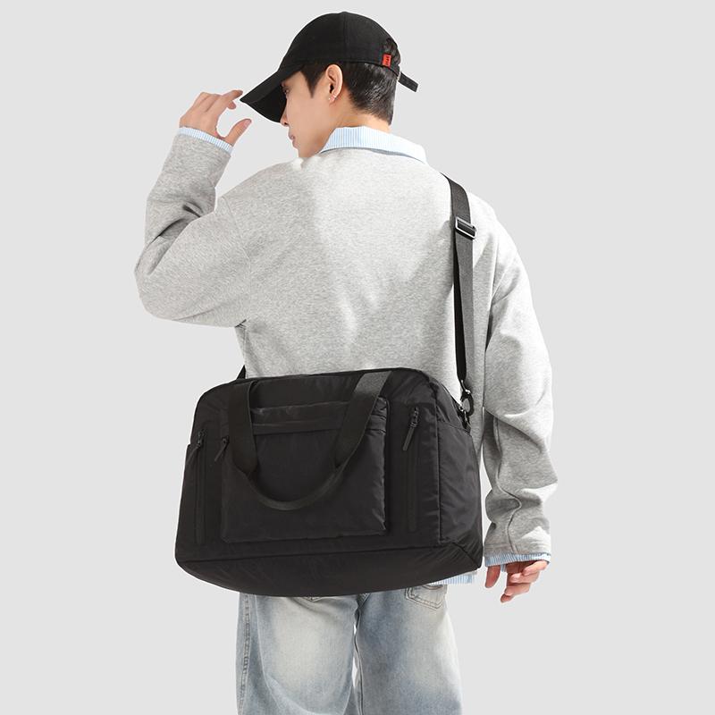 Large Capacity Sports Fitness Bag Women's Travel Bag Men's Shoulder Portable Travel Bag