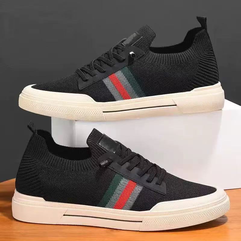Cloth shoes are wear-resistant, non-slip, and ultra-thick cow tendon soles, lightweight and breathable walking shoes