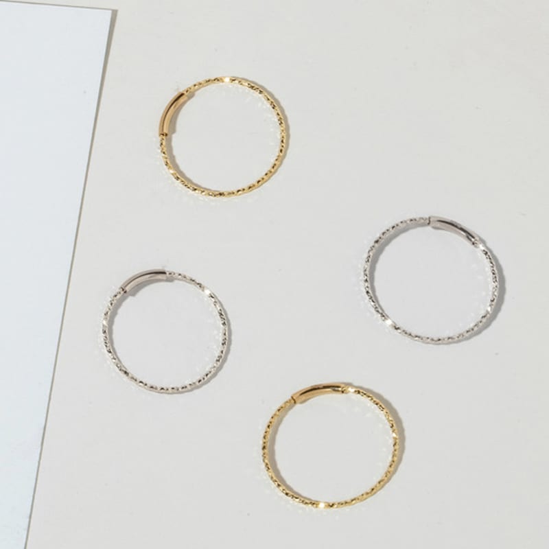 

Primaute [SLIVER925] SIMPLE ROUND RING GOLD-M (PRE272-M GL) (8,000 won)