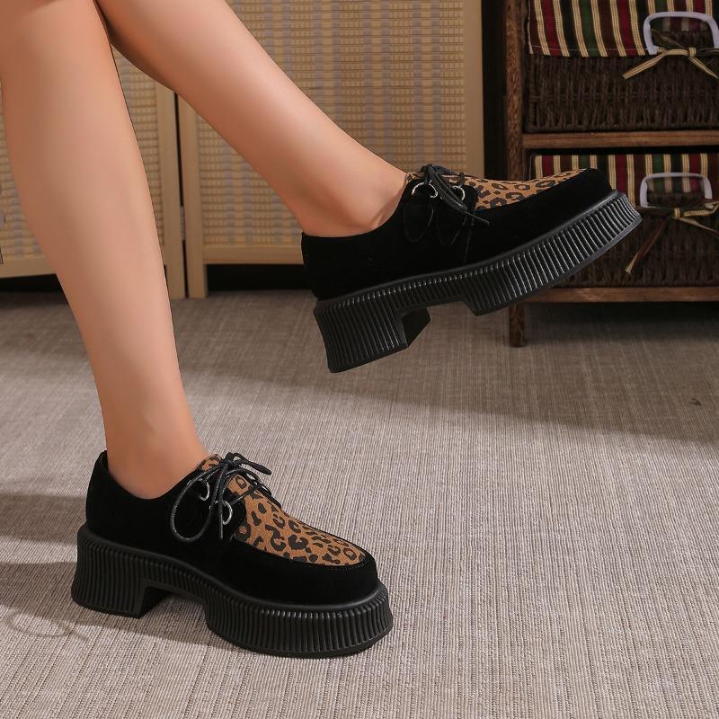 Fashion Leopard Print Sneakers Woman Spring Faux Suede Platform Shoes Thick Sole Lace-up Dress Oxford Retro Loafers Zapatos De Mujer