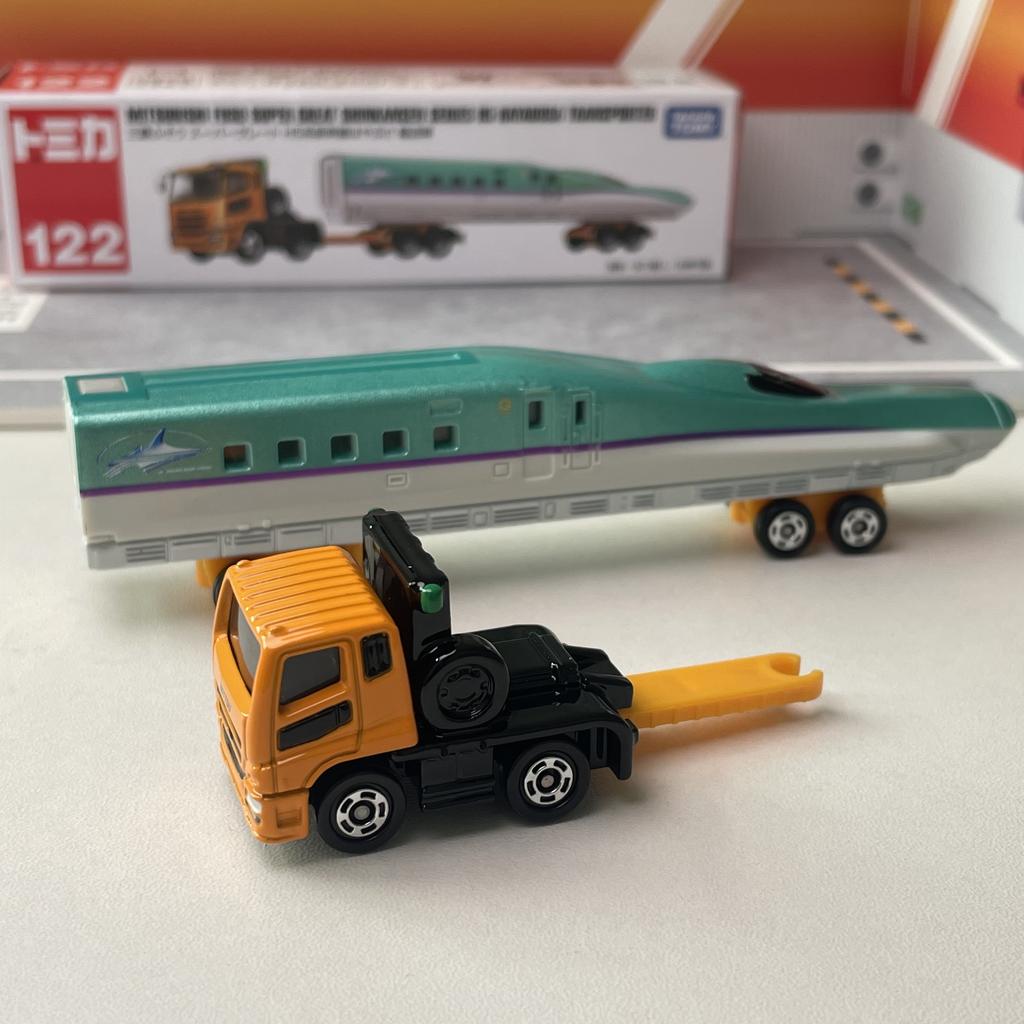 Tomica Langtyp Nr. 122 Mitsubishi Fuso Super Great Shinkansen Serie H5 Hayabusa Transporter Legierungs-Automodell