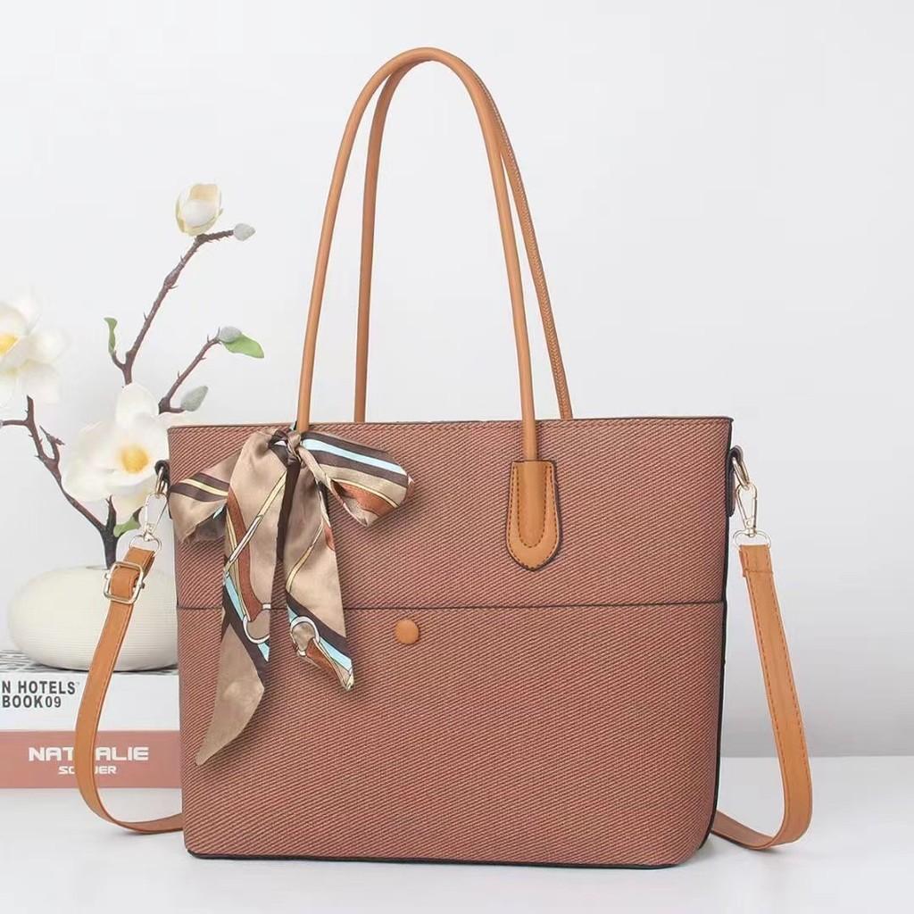 Fashionable And Versatile Bucket Tote Bag For Daily Use In Elegant Colors