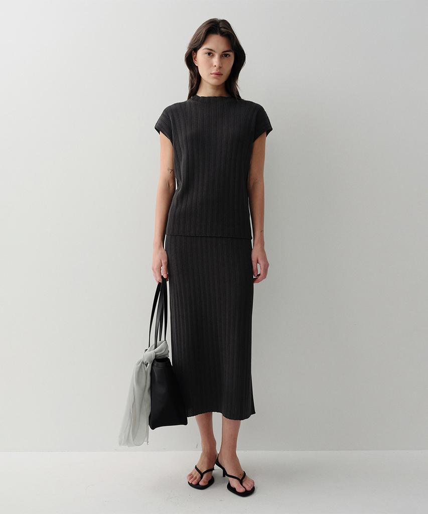 Ia Moi Pleats Knit Top (Black)