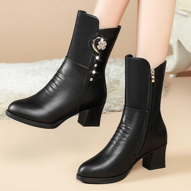 New medium tube Martin boots women's cotton boots high heels women's winter velvet thickened non-slip warm mother cotton shoes
