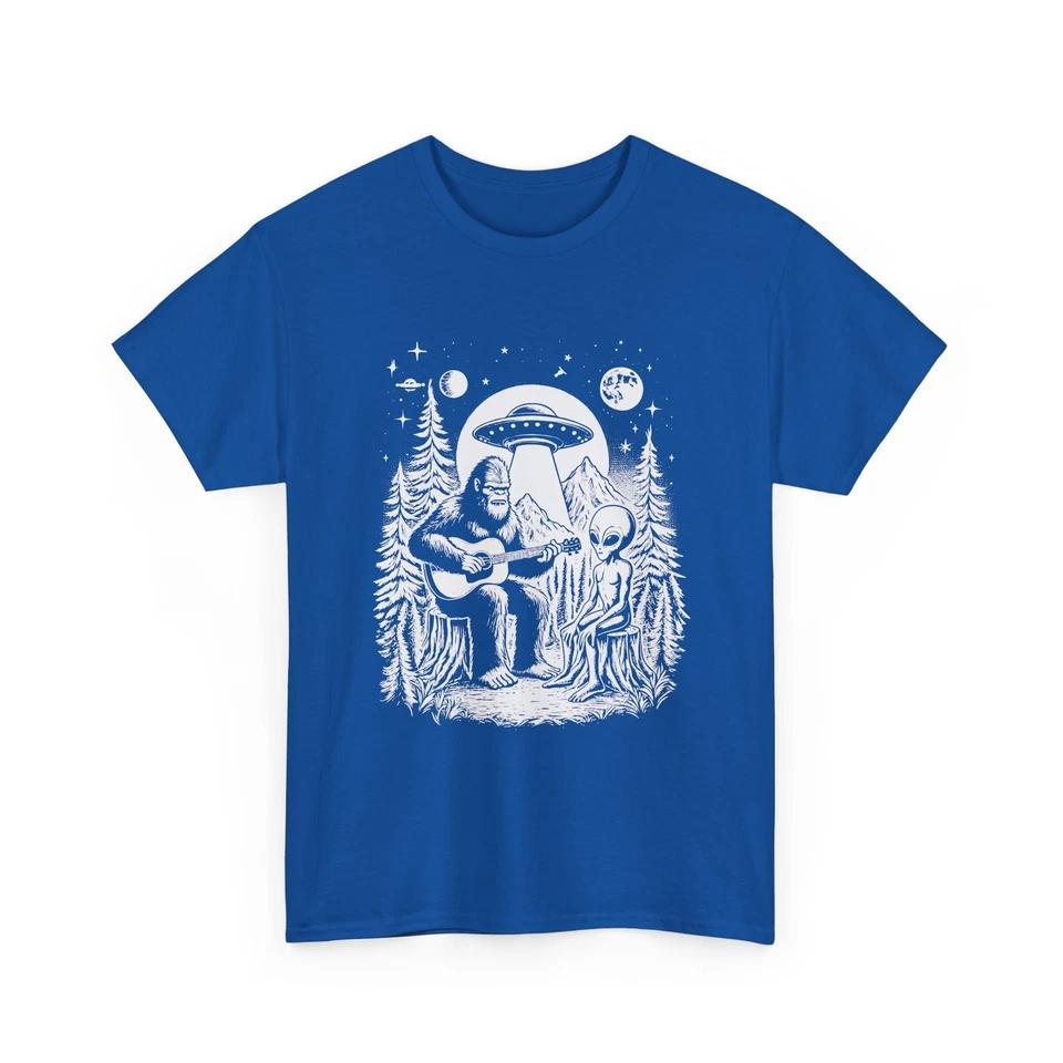 Sci-Fi World T-Shirt | UFO Alien Graphic Tee | Bigfoot & Alien Shirt 3 2XL