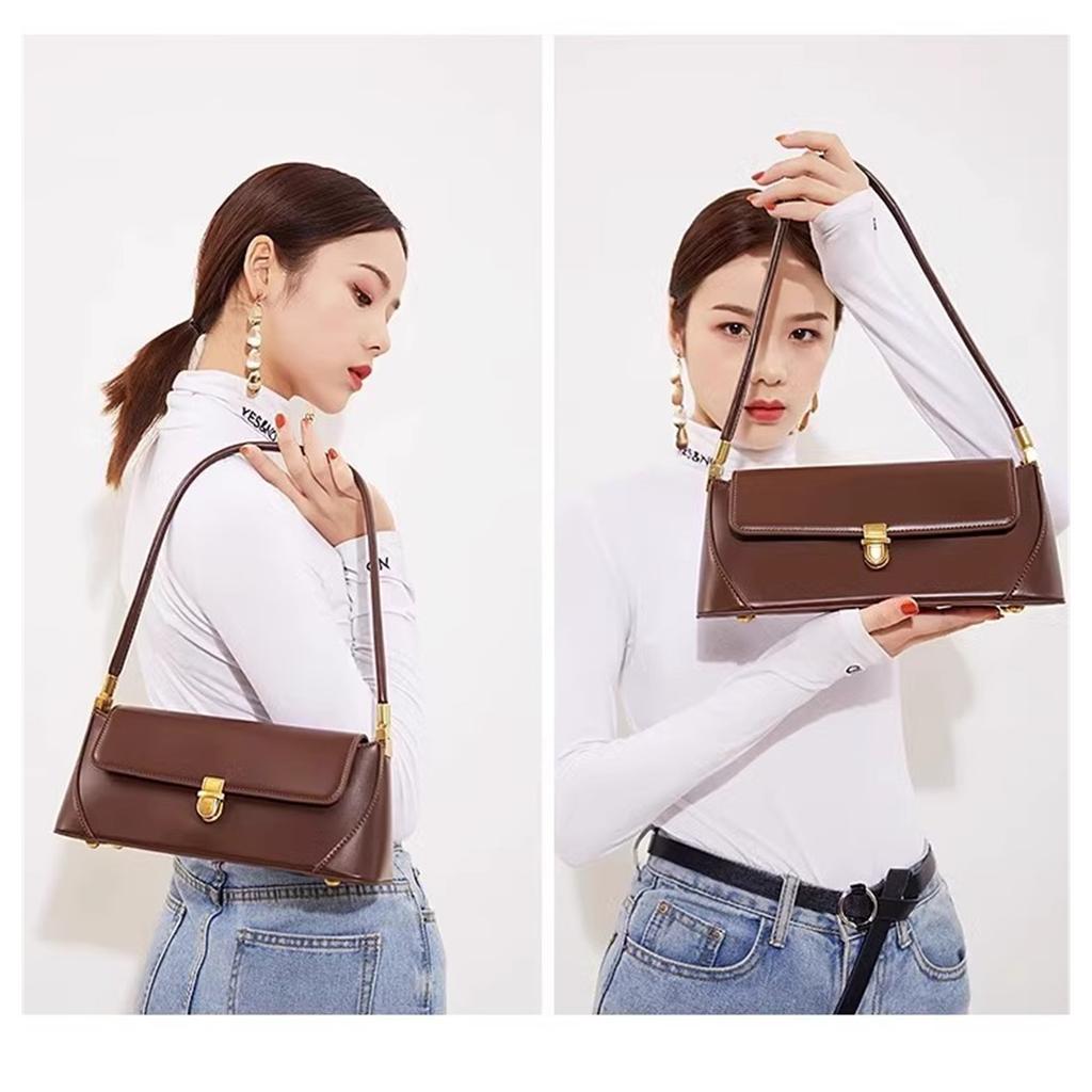 Textured Fashion Retro Baguette Underarm Bag Versatile Shoulder Messenger Bag Trendy