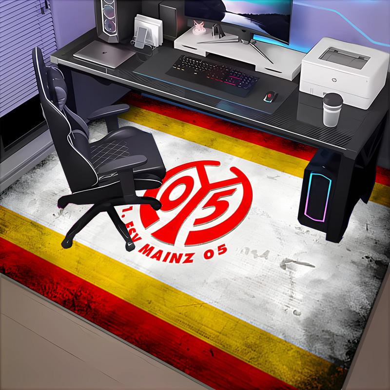 1PC Mainz Football Crest Floor Mat for Living Room, Game Rooms, Office, Bedroom, Office Floor Mat Playful Design, Christmas Fan Gifts