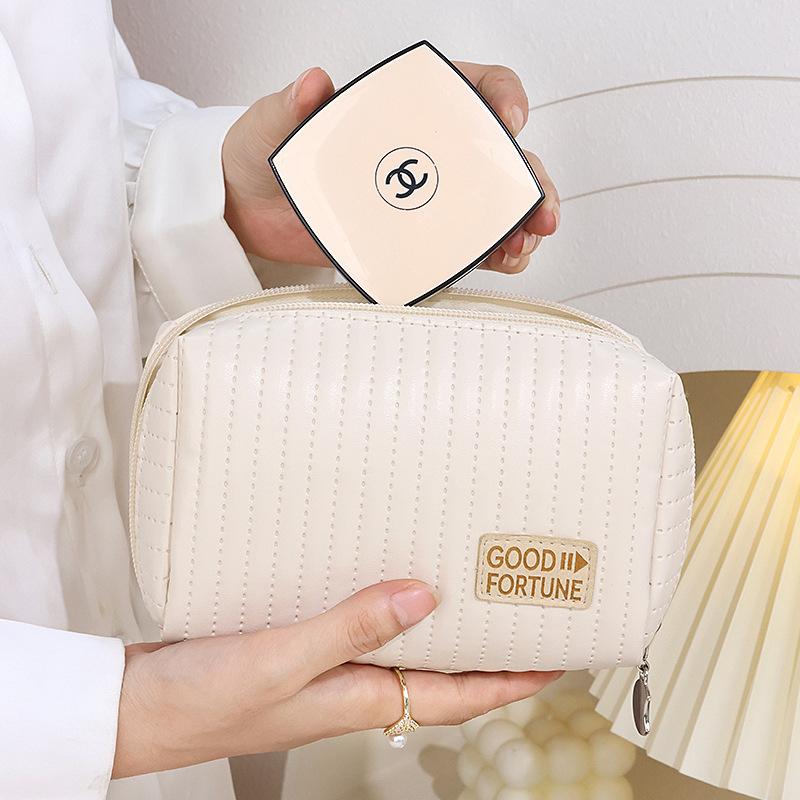 Cake cosmetic bag small portable portable toilet bag cosmetic storage bag PU portable travel storage bag