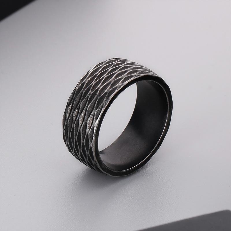 

Personalized Rhombus Pattern Finger Rings for Women Men Hip Hop Stainless Steel Gold Color Round Ring Male Charm Trendy Jewlery 8