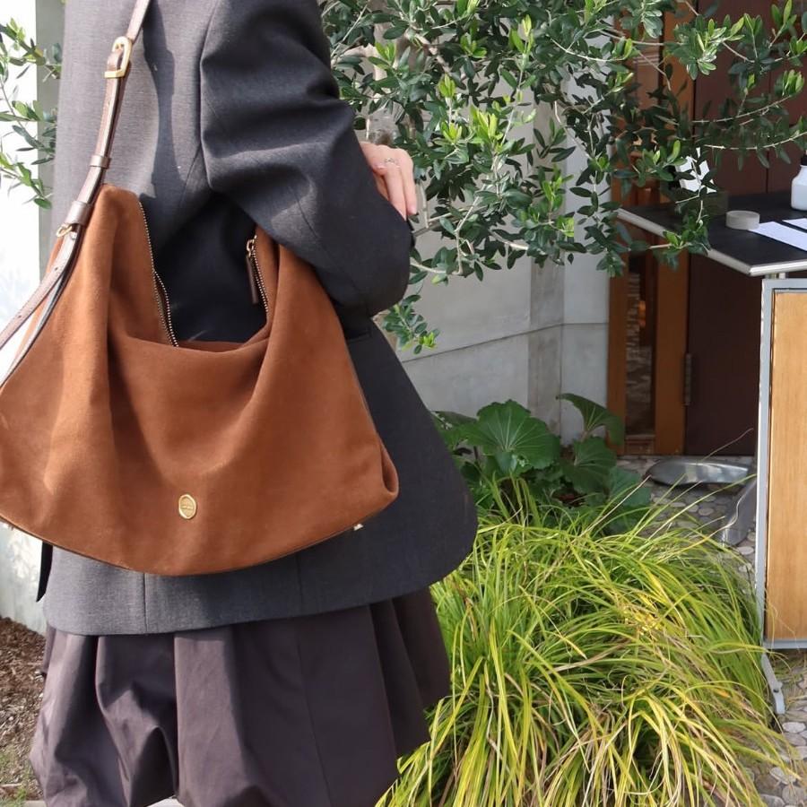 Niche Handbag Suede Large Capacity Hand-held Shoulder Bag Retro Commuting Tote Bag Women's Bag