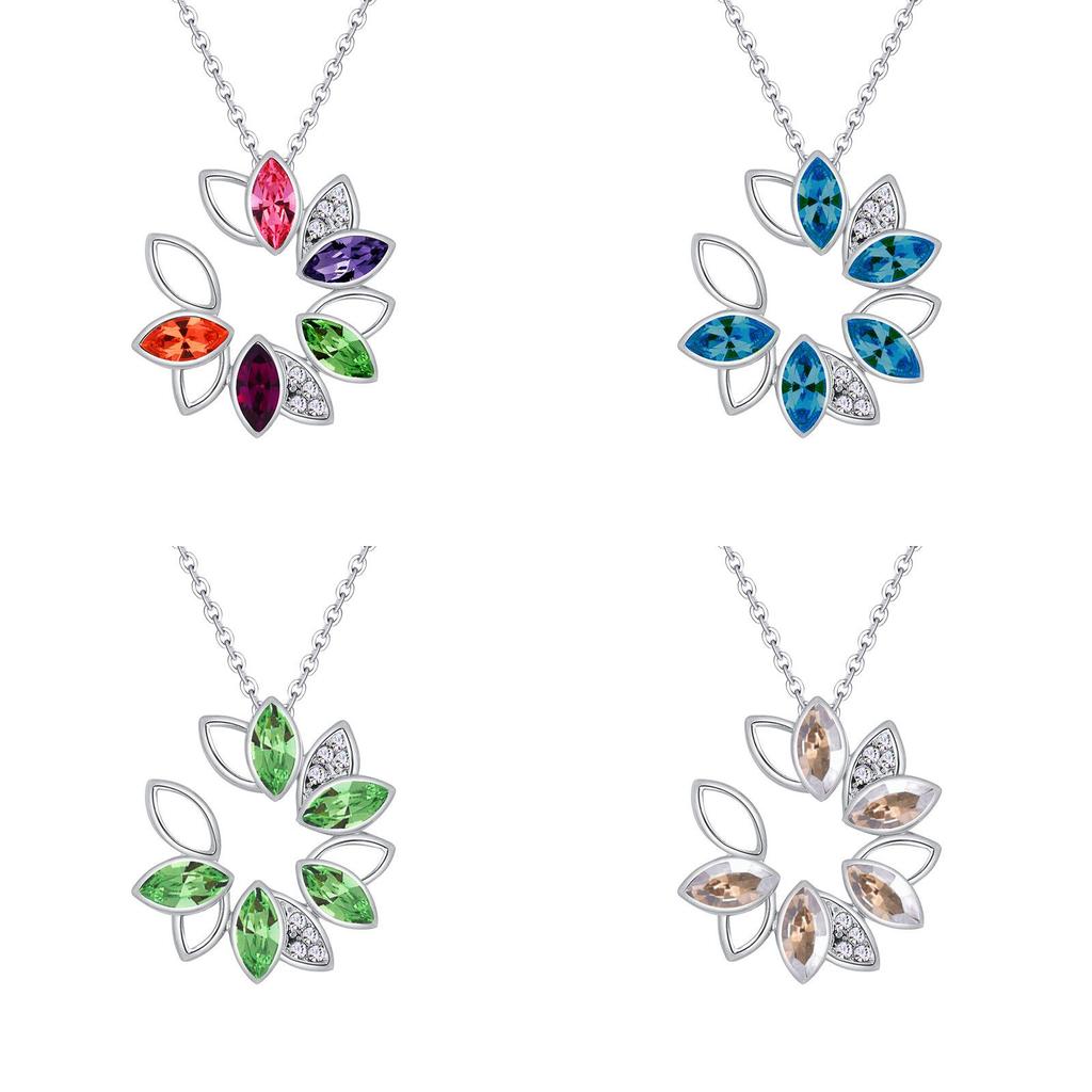 Stunning Multicolor Ladies Fashion Wreath Rhinestone Necklace Love Pendant Jewelry