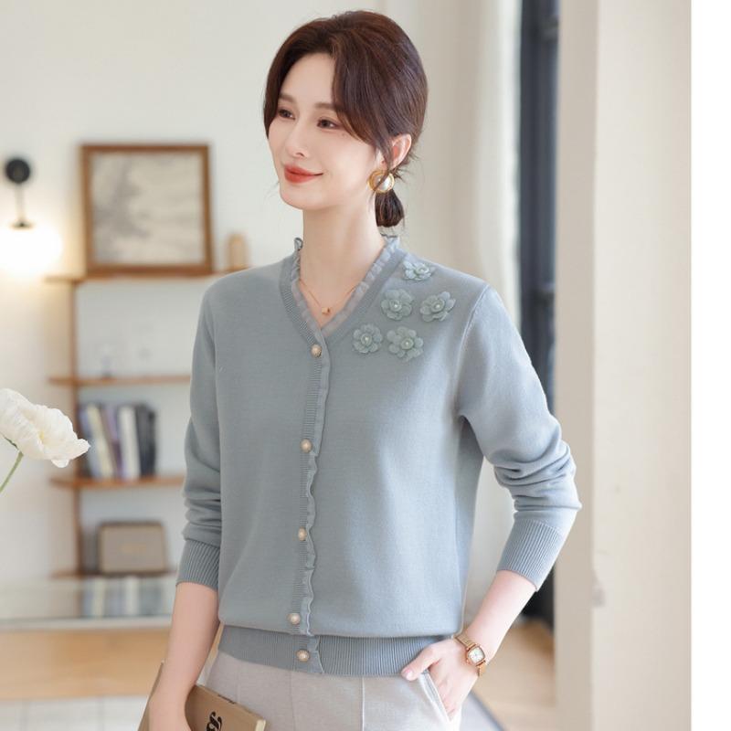 Mom spring sweater knitted sweater elderly woman spring and autumn bottoming shirt on clothes