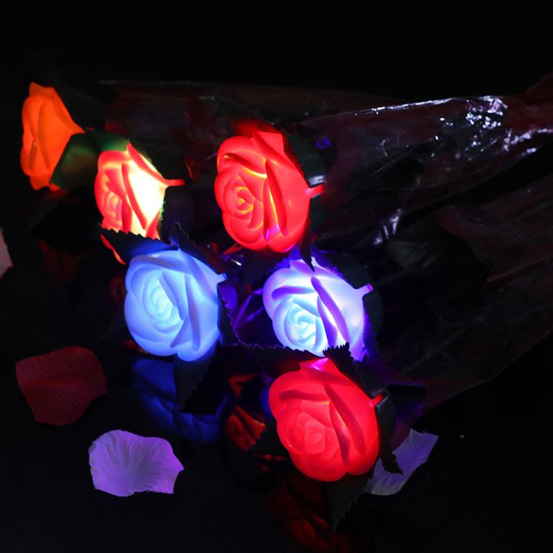 Glow In Dark Artificial Vivid Rose Flower Holiday Romantic Bunch Rose With Led Light Bulbs Valentine Gift For Girlfriend Wife