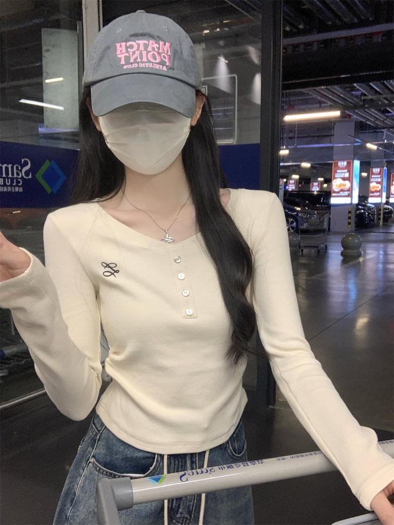 Korean Style Buttoned Round Neck Long Sleeve Slim Fit Apricot T-shirt for Women - Autumn 2025