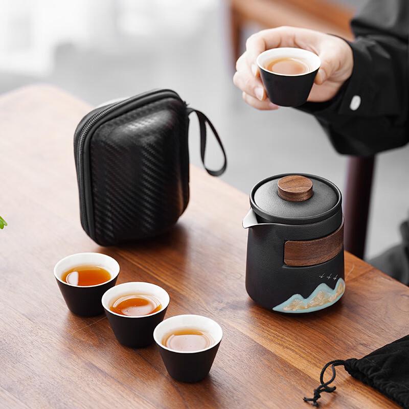Zhui Jia Portable Hand-Painted Ceramic Travel Tea Set