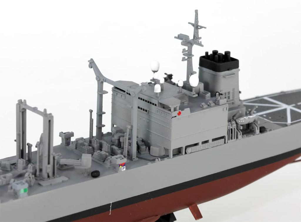 Pit Road Skywave Series Japan Maritime Force Supply Ship Towada Plastic Model J95 Molded Color 1/700 Self-Defense AOE-422