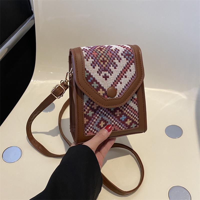 Chic Retro Women's Handbag Korean Style Vertical Phone Bag For Everyday Use