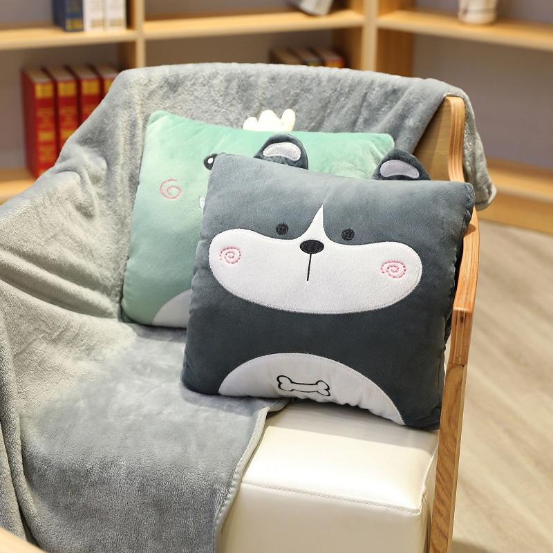 35X35Cm Car Throw Pillow Quilt Dual-Use Air Conditioning Quilt Throw Pillow Nap Blanket Two-In-One Office Throw Pillow