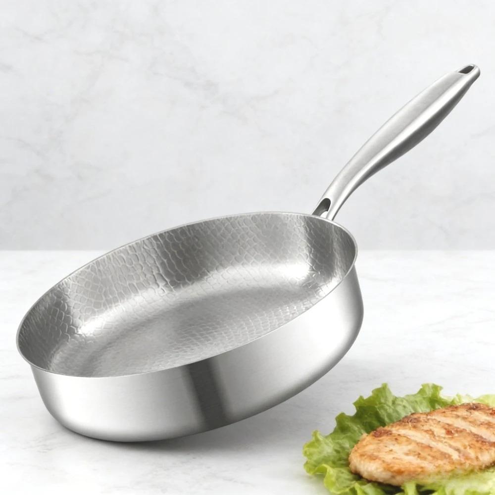 Poêle à Frire Texture Martelée Alliage de Titane Chauffage Rapide Résistante aux Rayures Poêle à Steak Résistante à l'Usure Sans Revêtement Pot Antiadhésif