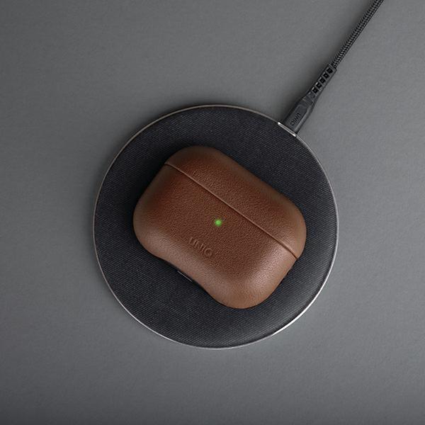 Uniq Etui Terra Airpods Progenuine Leather Oliwkowy/Olive