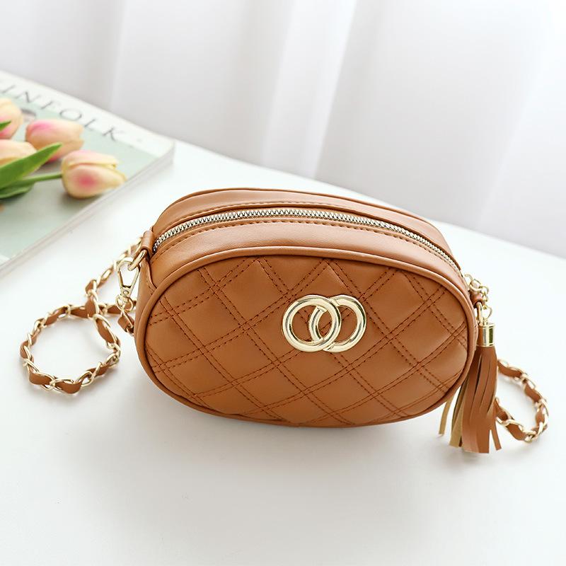 

Women s bag version embroidery thread single shoulder oval rhombus chain bag 2024 autumn and winter new product personalized double ring fringed bag