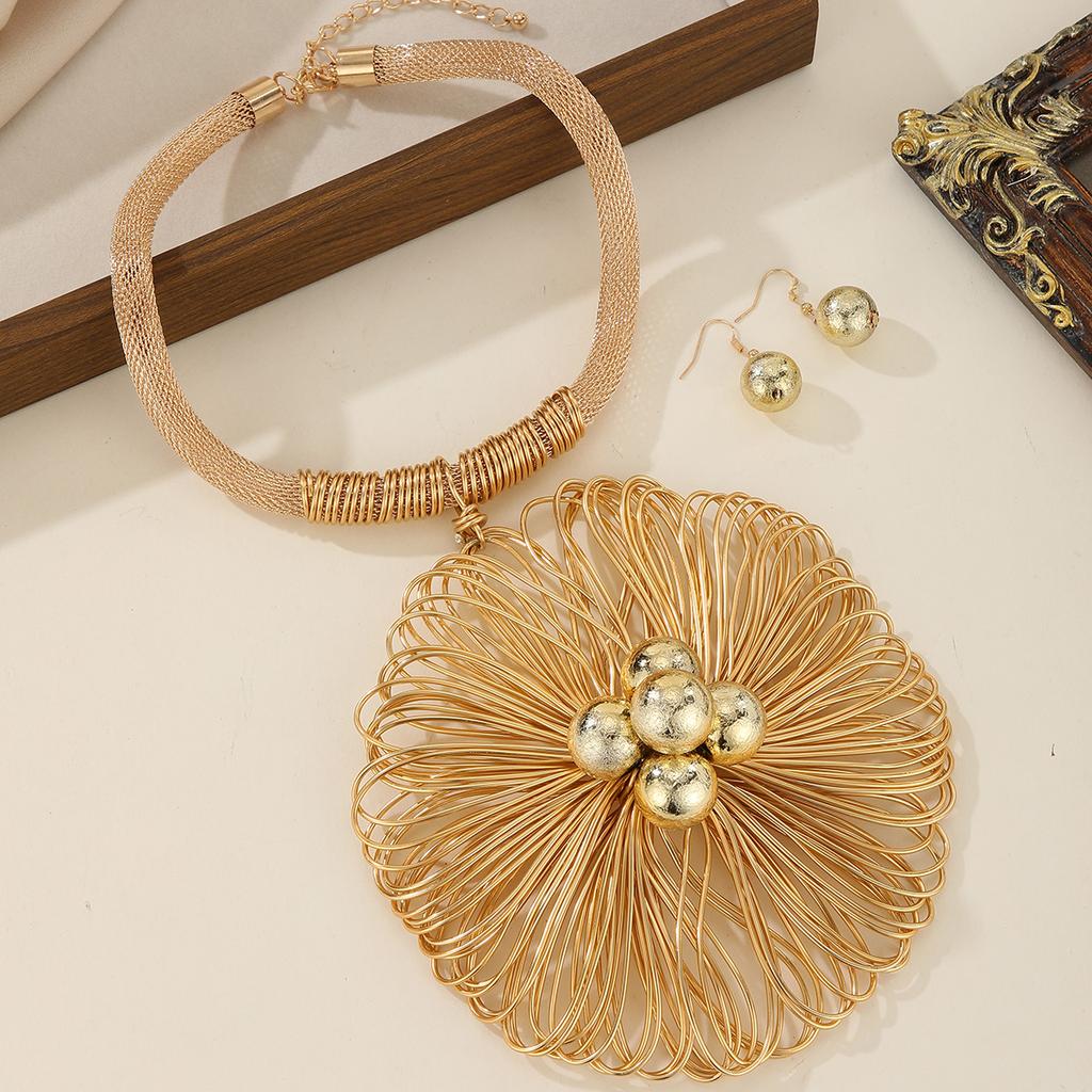 Handmade Aluminum Flower Statement Necklace Earrings Jewelry Set Women Party Accessories