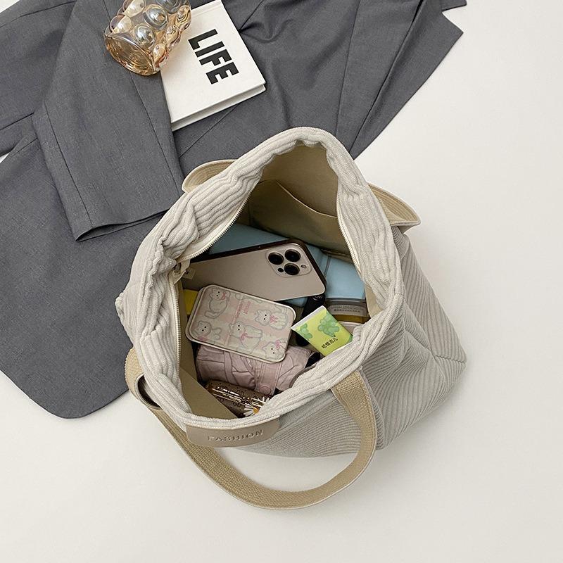 New armpit bag casual lazy wind large capacity tote bag women's retro handbag commuter versatile shoulder bag