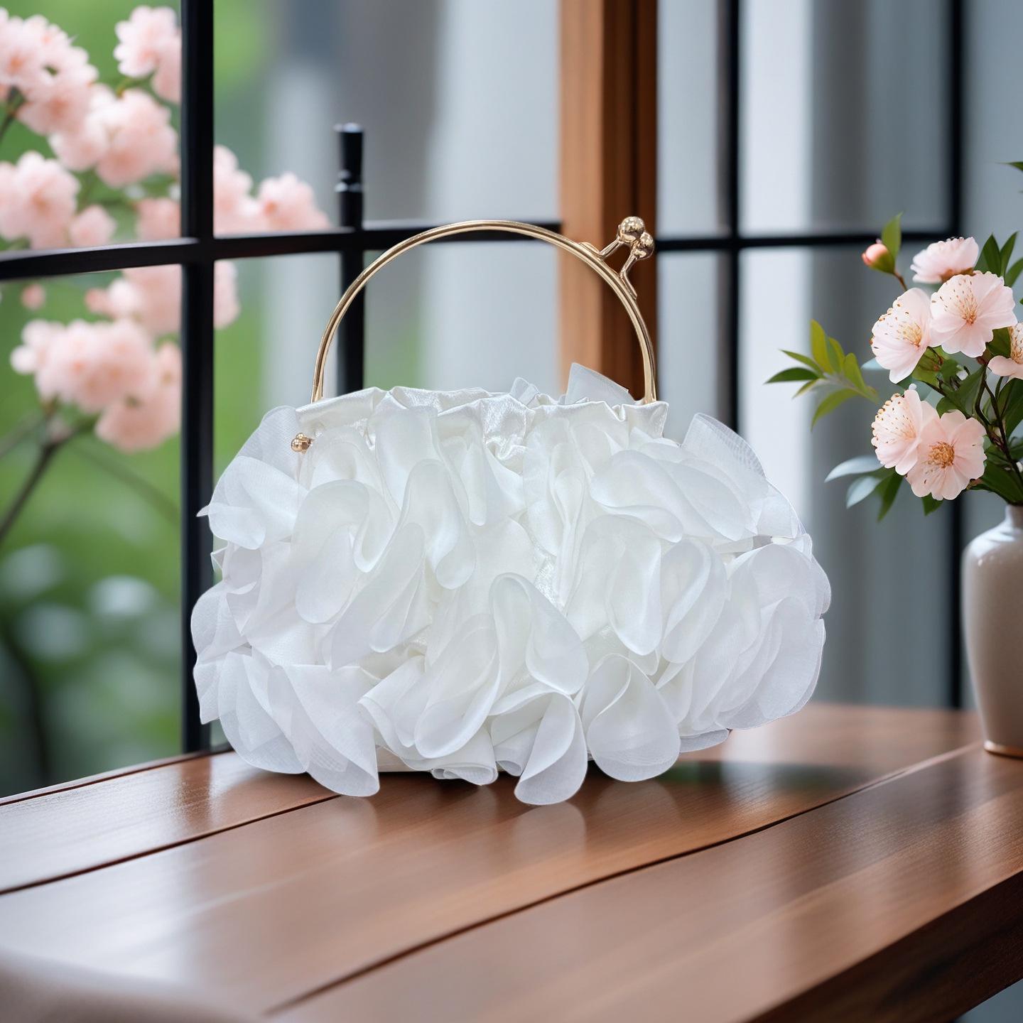 Элегантный клатч с цветочным принтом: Свадебная, вечерняя и подходящая к ципао сумка белый