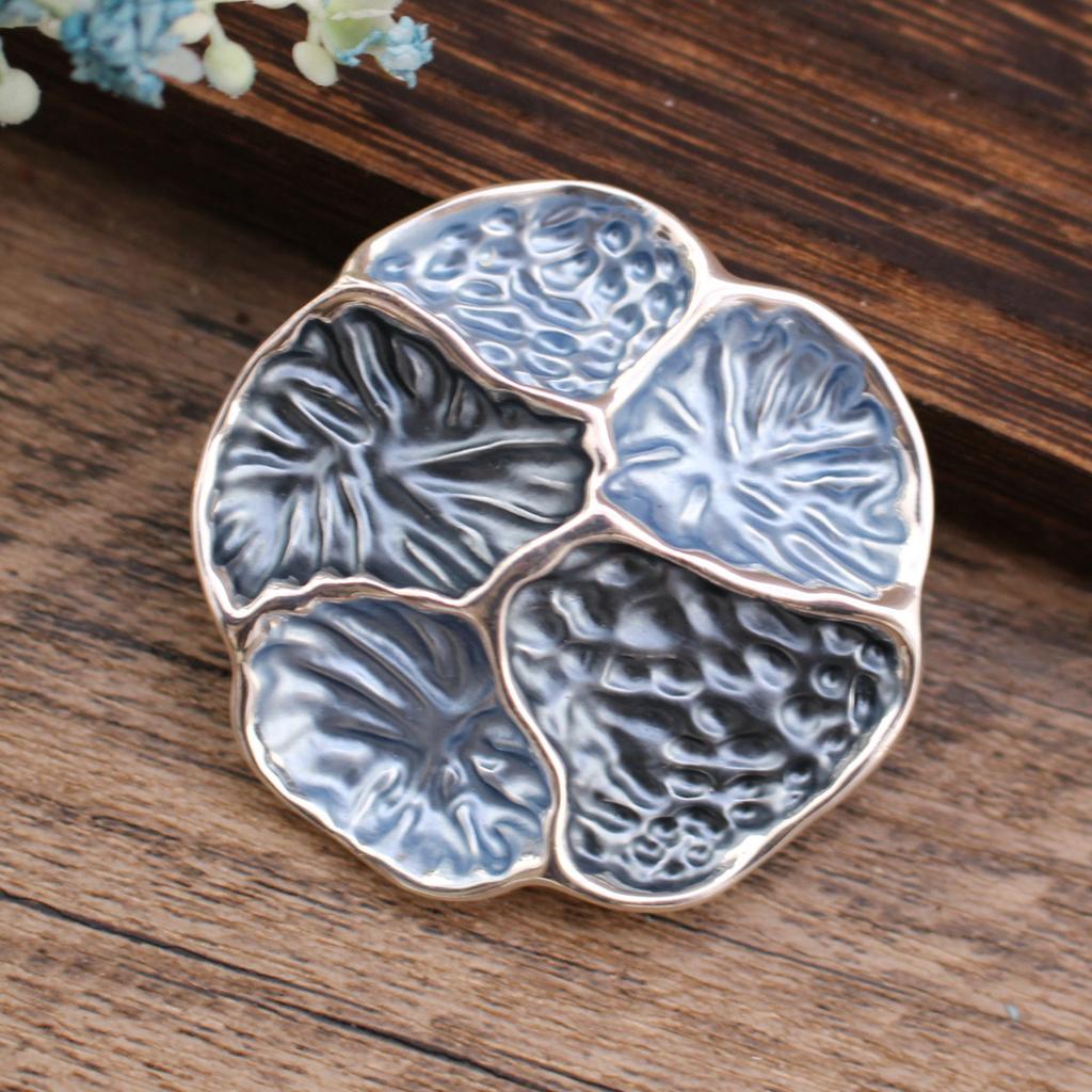 New enamel geometric lotus leaf magnetic suction brooch, summer small fresh lady street party versatile brooch